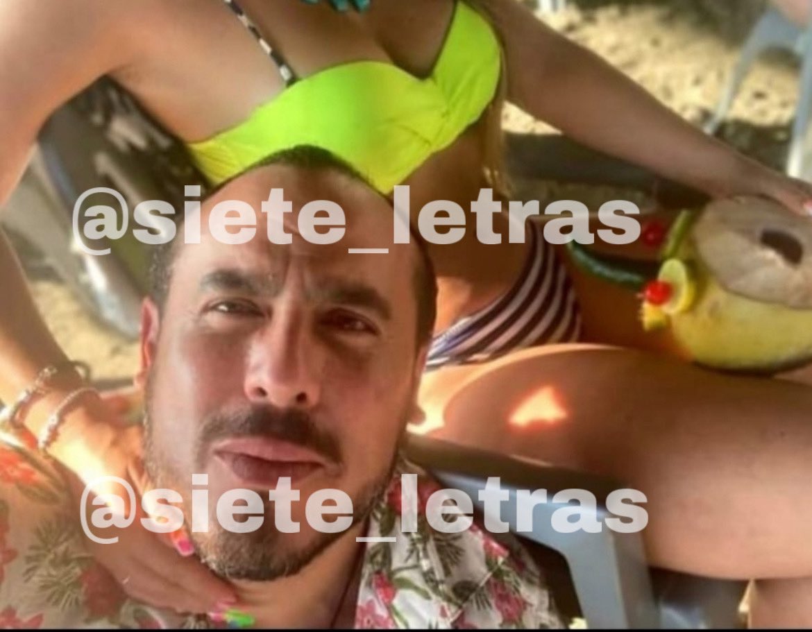 siete_letras's tweet image. Ex funcionario posa con armas y AMENAZA:
Es Luis Arturo Hernández, “Piolo”, ex administrativo en @FiscaliaEdomex. Hostiga mujeres por redes y amenaza al ex de su novia.
“Te voy a meter a la cárcel”. Ya hay denuncia en @FiscaliaCDMX por amagos a otro servidor de @Mx_Diputados.