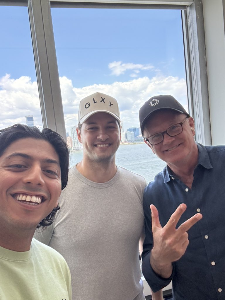 anildelphi's tweet image. Lunch with @novogratz
All we talked about was our merch strategy