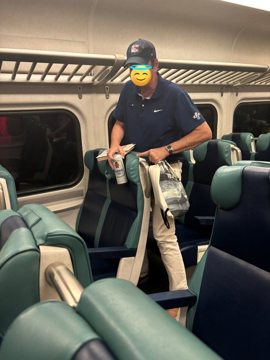 Alrockefeller11's tweet photo. 1 pm train to NYC. Unc here gives absolutely no fucks. Guy is a blast at all the local bars I’m sure he’s #firstinlastout I aspire to be this guy at 50 #preesh https://t.co/UXvM4slpYt