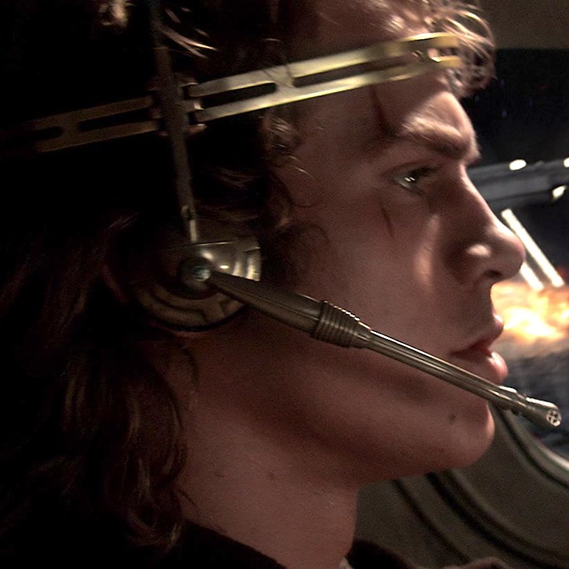 cntariogothic's tweet image. the force was kinda crazy for creating someone who’s equally doomed, skilled and diabolically pretty