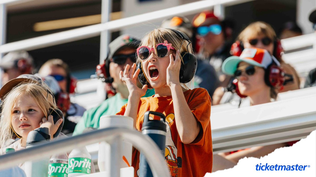 LVMotorSpeedway's tweet image. Big thrills for little fans. 🥹
Kids 12 and under get in FREE Saturday + just $10 for Sunday at the #SouthPoint400.
