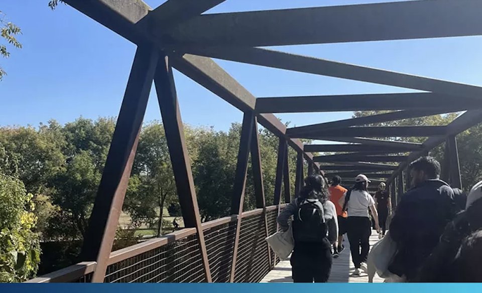 UTM's tweet image. July 29 | Wellness Walk: Sawmill Valley Trail
Explore the scenic Sawmill Valley Trail on a guided walk across campus. All fitness levels welcome!
⏰ 12:10 - 1 p.m.
📍 Meet in the RAWC Lobby
More info ➡️ bit.ly/4lxKl8O
