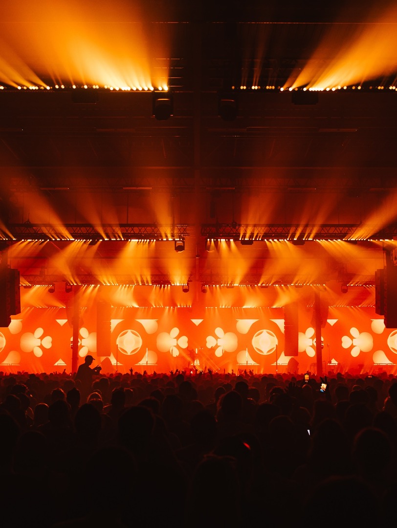 orbitalband's tweet image. Us. You. The lights.
It's always special.
📷 @Drumsheds
#Orbital #ElectronicMusic #RavePioneers #OnTour