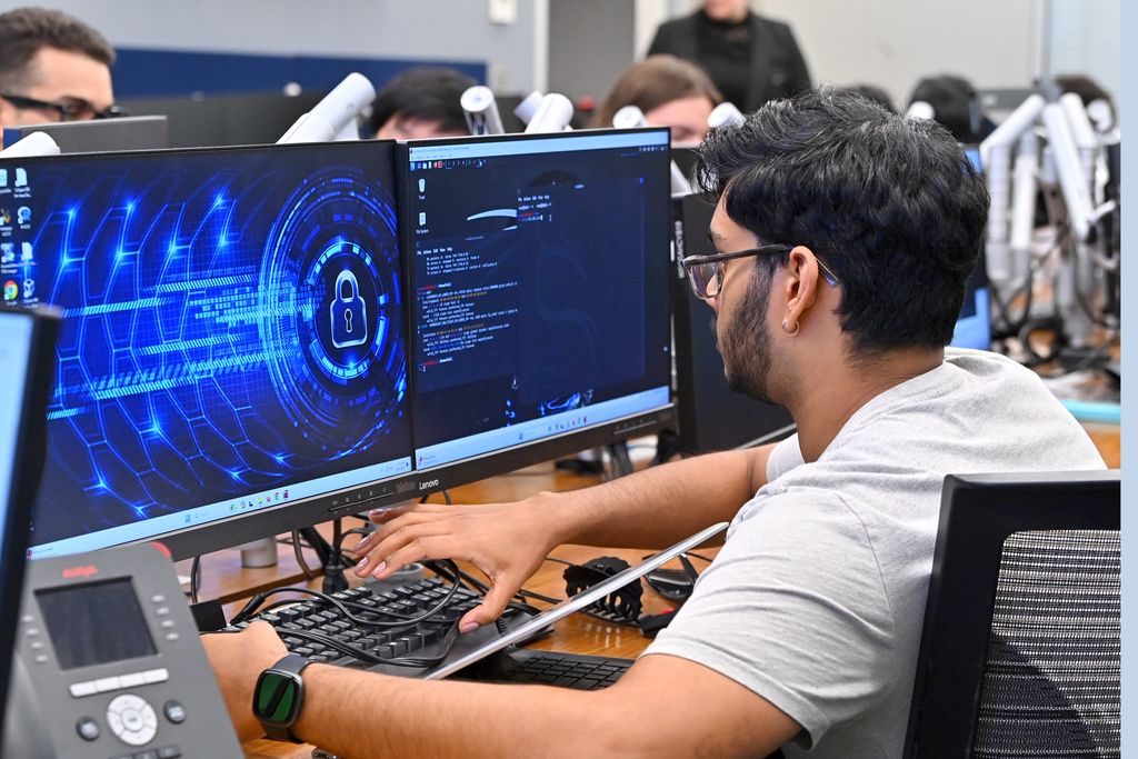 ccianet's tweet image. Tech companies are creating improved new cybersecurity capabilities to protect Americans online. @StJohnsU has more about how advancements in #AI-driven threat detection are cutting down on cyber crime and making the digital world safer.
buff.ly/YX6vIXw