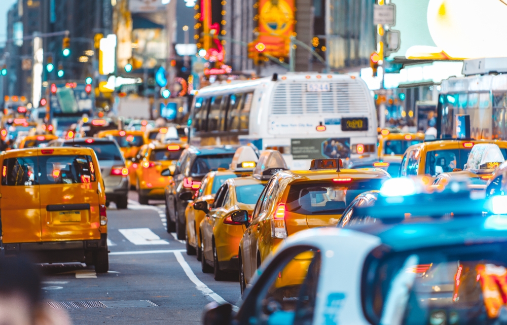 nycHealthy's tweet image. We explored air quality data from the first three months of #CongestionPricing and found that levels of the pollutant PM2.5 remained steady or decreased both within and outside the tolling zone.
Read our data story to learn more: on.nyc.gov/449X4rX