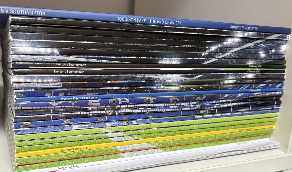 ToffeeArt's tweet image. Full set of 2024/25 home programmes and a full set of Farewell Goodison postcards.
Postcards to complement programmes are available on the website.
#EFC #FarewellGoodison