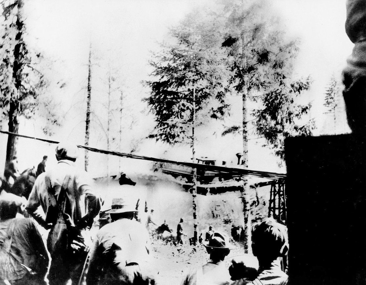 BusterKeatonSoc's tweet image. WIP Wednesday - Photos from The General, with the single most expensive 14 seconds of silent film ever shot.
#oldhollywood