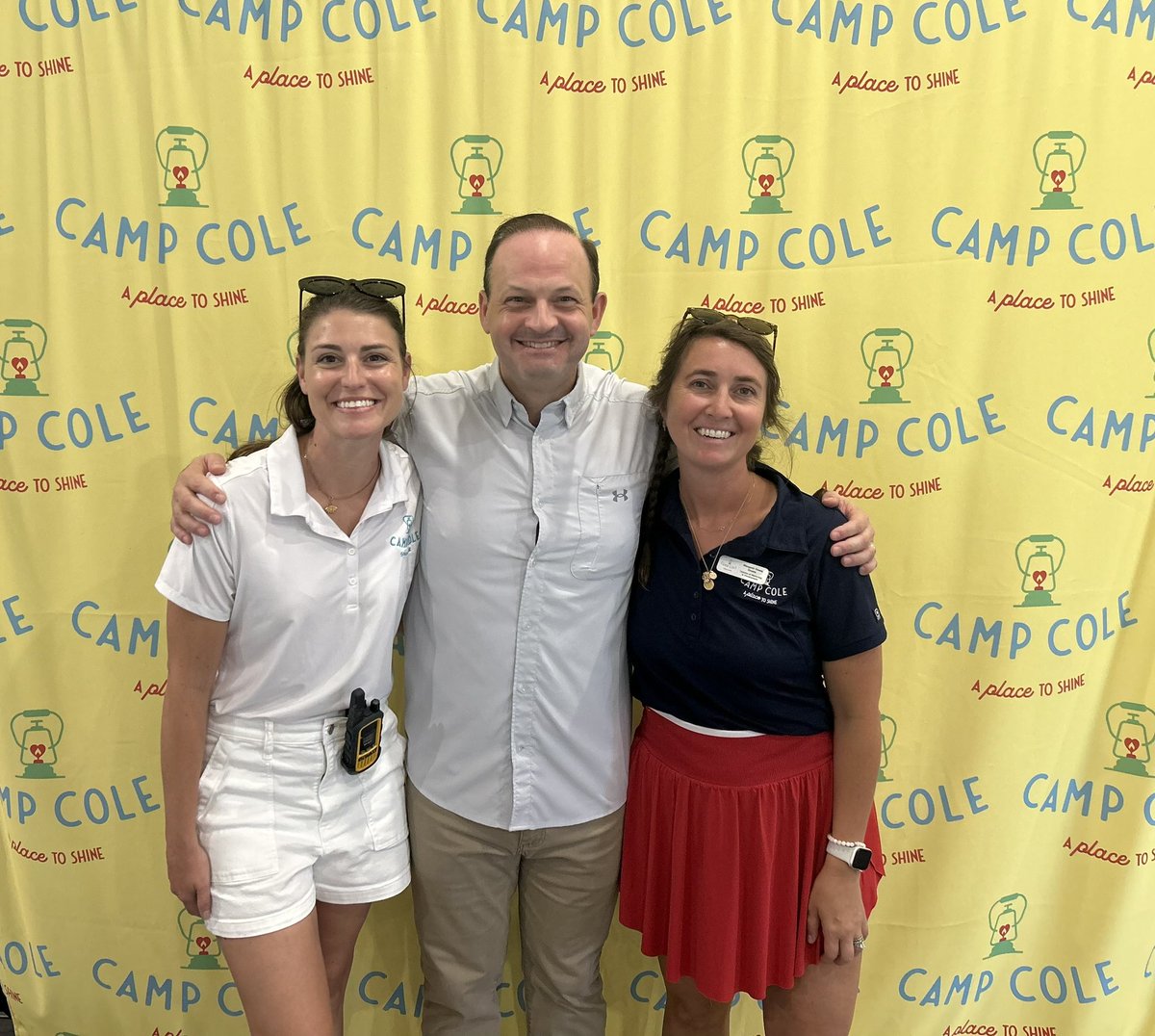 AGAlanWilson's tweet image. Today, I had the honor of joining the incredible kids from Camp Corral at Camp Cole, children of wounded, ill, or fallen military heroes. As someone who lost a parent in service and still serves today, this mission hits close to home.
It was a privilege to help serve them lunch…