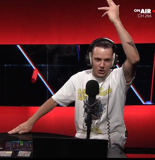 Federic39594322's tweet image. Chi non segue Aperizeta non saprà mai cosa si perde
Divertimento e ottima musica
Dalle 19 alle 21 segui Benedetta e il #drojette sulle frequenze Radio Zeta oppure in radiovisione sul DT #edoonair
