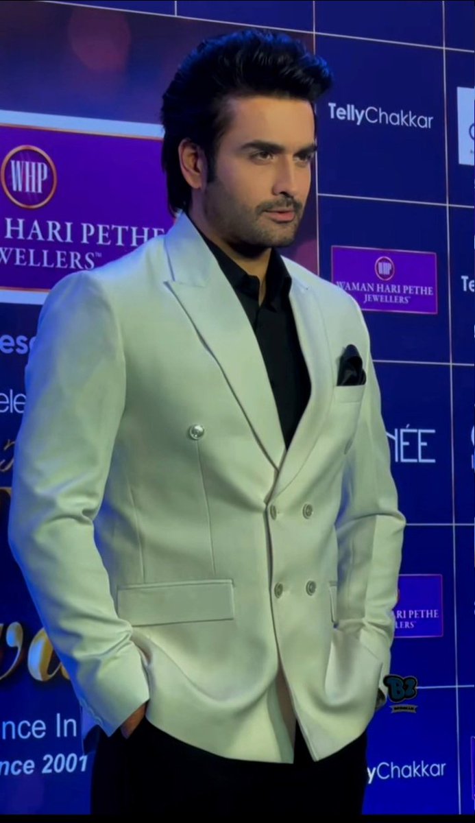 SO GORGEOUS. SO HOT. 🥵❤️‍🔥

#VivianDsena