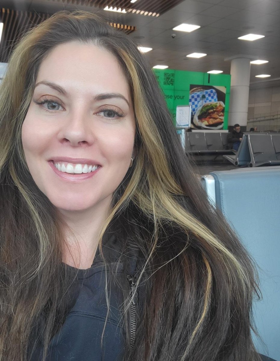 Quit_ClubCA's tweet photo. Meet #QuitClub member Asha.

Her story is on our website but she smoked on and off for years and finally quit using Champix but that didn't help in the long run. It was having accessible options at convenience stores that helped her stay quit.

Have a story, share it with us! https://t.co/OD3fkmPCEk