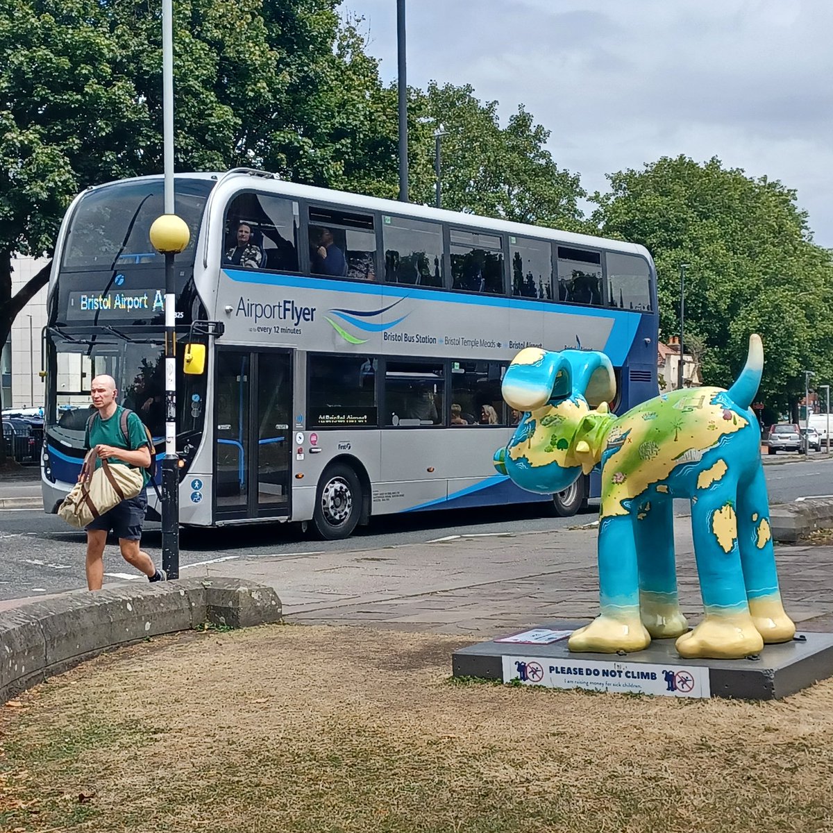 Ian Downes (@startlicensing) on Twitter photo On the trail in #Bristol
<a href="/aardman/">Aardman</a> <a href="/thegrandappeal/">The Grand Appeal</a> #gromitunleashed3
Lovely to see the #statues and also to see how many people are having fun participating.
<a href="/VisitBristol/">Visit Bristol</a>
#aardman #Wallace #gromit #feathers #norbot
<a href="/CabotCircus/">Cabot Circus</a> On the trail in #Bristol
<a href="/aardman/">Aardman</a> <a href="/thegrandappeal/">The Grand Appeal</a> #gromitunleashed3
Lovely to see the #statues and also to see how many people are having fun participating.
<a href="/VisitBristol/">Visit Bristol</a>
#aardman #Wallace #gromit #feathers #norbot
<a href="/CabotCircus/">Cabot Circus</a>