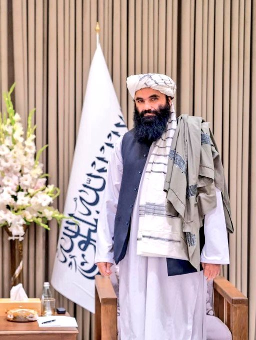 دا د وياړ او افتخار ځای دی افغانانو چي په دين کلک او محترم خلک مو مشران دي.
دلته خارج کې زموږ زړه ډير په تنګ دی، 
وچه ډوډي دې وي خو خپل وطن دي وي.