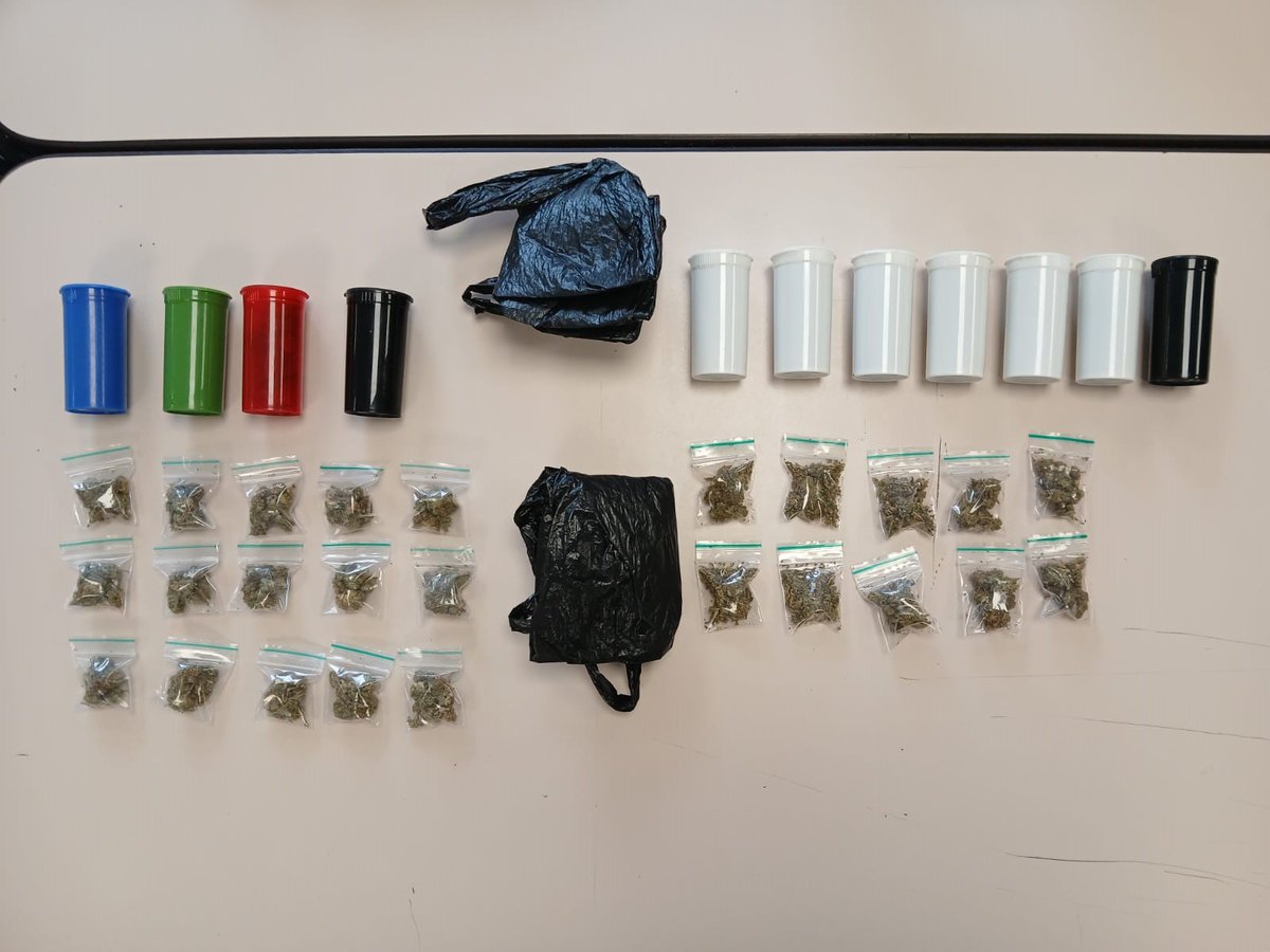 MetTaskforce's tweet image. U5.1 weren&apos;t satisfied with just completing a rapid entry this morning so they went out carrying out some plain clothes deployments around @mpssouthwark two males identified involved in drug supply and both arrested. ^5882U.