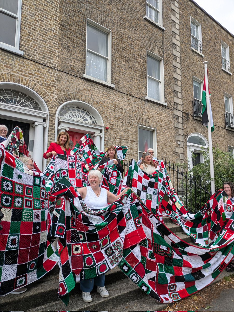 IrePalestine's tweet image. Each square patch represents 10 children slaughtered. It stretches over 40 meters long.
Compelled to act after seeing what is happening to the children of Gaza, these women couldn't just do nothing.
Knitters from across the 32 counties of Ireland and around the world including…