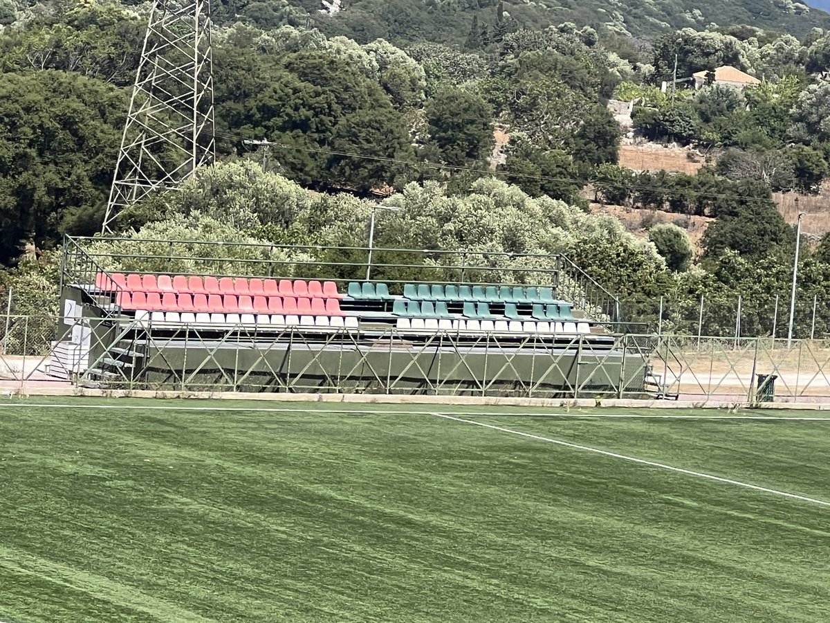 DaveCoups's tweet image. Vasilikades municipal football ground in Kefalonia, overlooking the island of Ithaca in the background.
#Groundhopping