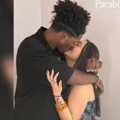 republiqueBRA's tweet image. 😰 🖤 Nascidos no mesmo dia, casal de namorados morre em acidente de moto no dia em que completavam 27 anos, em São José (SC).