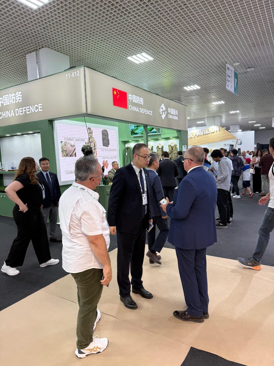 IDEF-25 ‘de “IDEF TALKS” kapsamında sunumumuzu #Kıbrıs’ın savunma sanayindeki rolünü de belirterek tamamladık.Ayrıca temaslarımız da başladı. <a href="/girneamerican/">Girne American Uni</a> <a href="/Turkic_States/">Organization of Turkic States</a> <a href="/akpinar_serhat/">Serhat AKPINAR</a> <a href="/SavunmaSanayii/">SSB</a> <a href="/KKTCCB/">KKTC Cumhurbaşkanlığı</a> <a href="/hasanunal1920/">Prof. Dr. Hasan Ünal</a> <a href="/HakanAridemir/">Hakan Arıdemir</a> <a href="/tesamtr/">TESAM</a> <a href="/tuicakademi/">TUİÇ Akademi</a> <a href="/ramazanguresci/">Ramazan GÜREŞCİ</a>