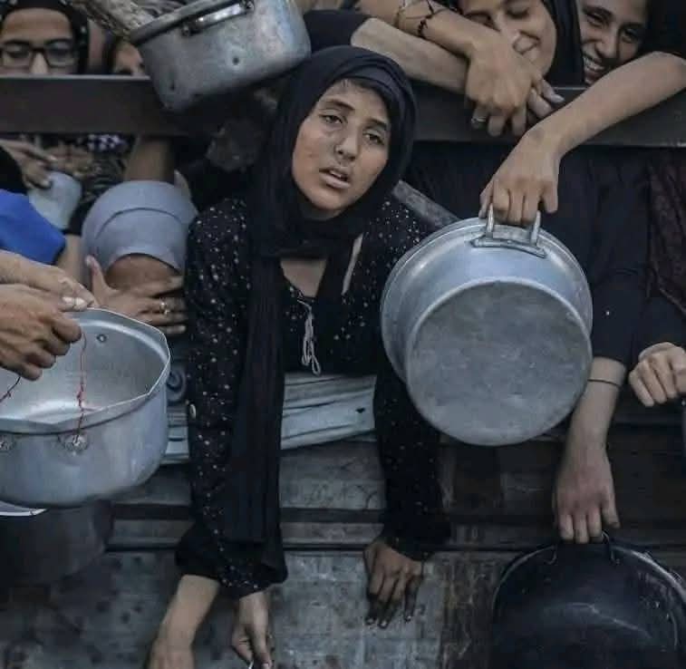 كل من جوع غزة سيُجوع

وكل من روع غزة سيروع

وكل من خذل غزة سيُخذل

وكل ما أصاب غزة سيصيب من سكت عن مصابها أو شارك فيه والأيام دول

" وَتِلْكَ ٱلْأَيَّامُ نُدَاوِلُهَا بَيْنَ ٱلنَّاسِ "

#غزة_تقتل_جوعا
#جريمة_القرن