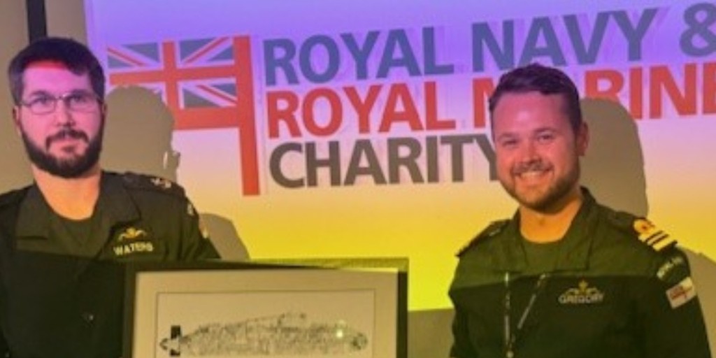 RNRMC's tweet image. Connection. Recognition. Growth.
We supported the Submarine Medical Conference, uniting medics across the fleet for CPD and camaraderie.
Congrats to LMA(SM) Ewan Waters – winner of the RNRMC-sponsored Relentless Award.
bit.ly/44A4iVf
#RNRMC #RoyalNavy