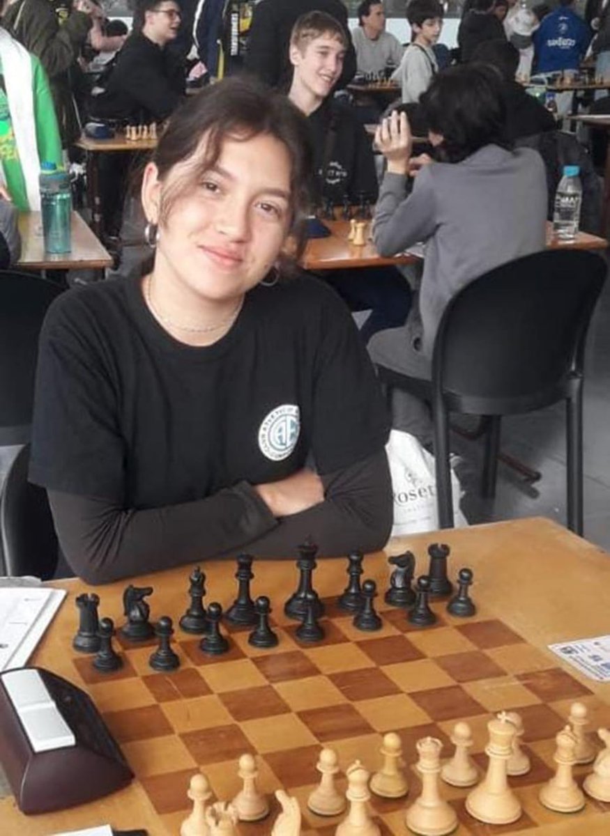 🏆 Camila Ferrin, ajedrecista de nuestro Club, compartió el 1º puesto en Sub-15 femenino del Argentino Escolar de Ajedrez (FADA), tras lograr 5 pts en 8 rondas. El torneo fue mixto con premiación diferenciada. 

¡Segundo podio del año para Córdoba! ♟️