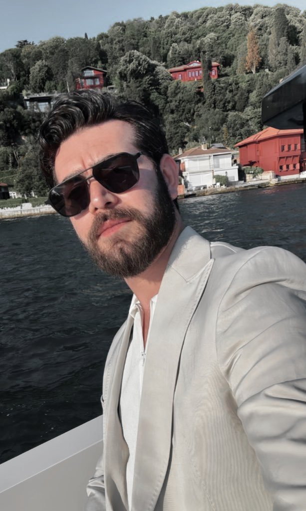 #BarışBaktaş gözlüklü barış en sevdiğimiz..❤️‍🔥