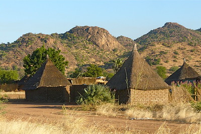 SudaneseCulture's tweet image. Traditional Huts, Nuba Mountains - Western Sudan.
#SudsneseCulture
قَطاطي تقليديّة، جبال النوبة - السودان.
#ثقافة_سودانية
📷 Rita Willaert
