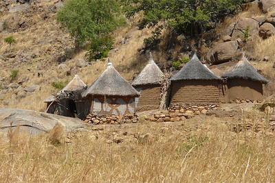 SudaneseCulture's tweet image. Traditional Huts, Nuba Mountains - Western Sudan.
#SudsneseCulture
قَطاطي تقليديّة، جبال النوبة - السودان.
#ثقافة_سودانية
📷 Rita Willaert