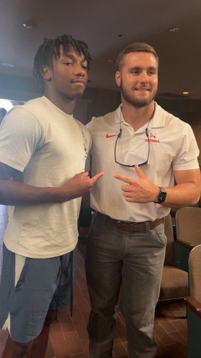 Keyshawn_woods6's tweet image. After a amazing visit @HawksFootball I am blessed to receive my 3rd offer of my high school career 💯🙏🏾