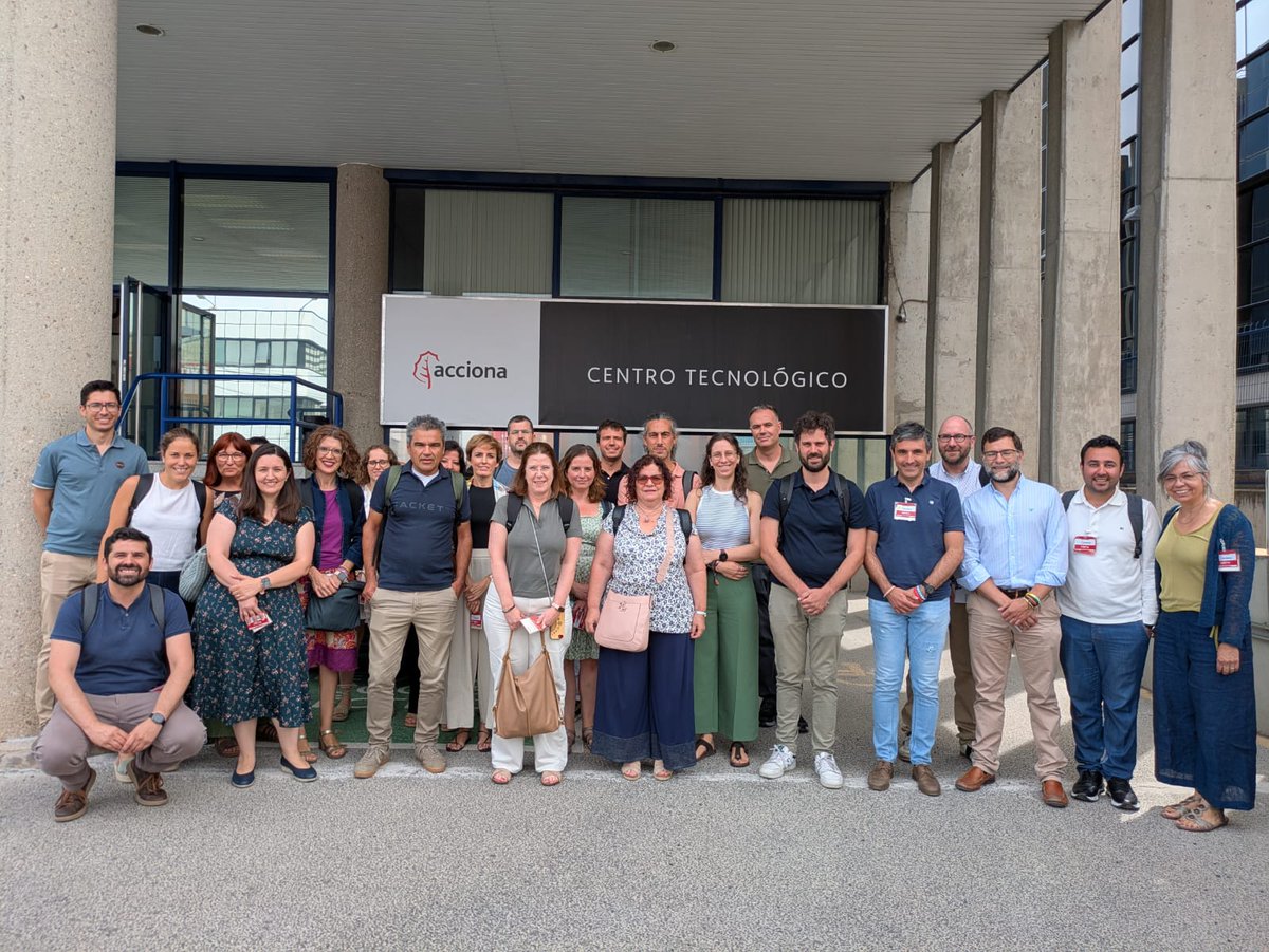 Para cerrar las jornadas de la Red Temática Española de Almacenamiento de Energía Térmica <a href="/red_tes/">Red de Almacenamiento de Energía Térmica (Red-TES)</a> , hoy hemos visitado las instalaciones del centro tecnológico de <a href="/ACCIONA/">ACCIONA</a> Gracias por la colaboración!!!