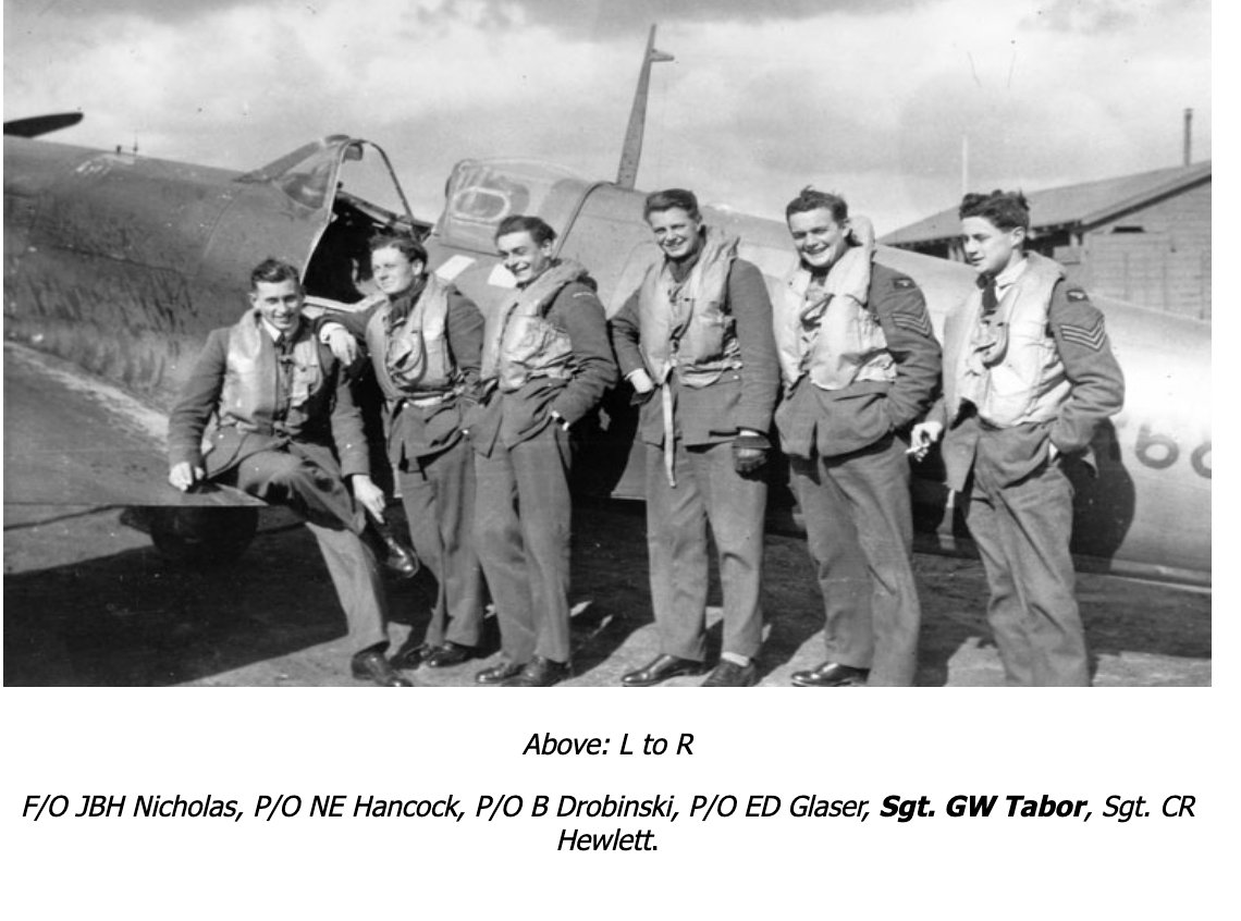 pettore's tweet image. Lost his life this day 23rd. July 1941.
Sgt. George William Tabor. (2nd from right)
One of THE FEW.
bbm.org.uk/airmen/Tabor.h…
Killed when his Spitfire was shot down on a sweep in the commune of Ergny, NE of Montreuil.
Age 21.