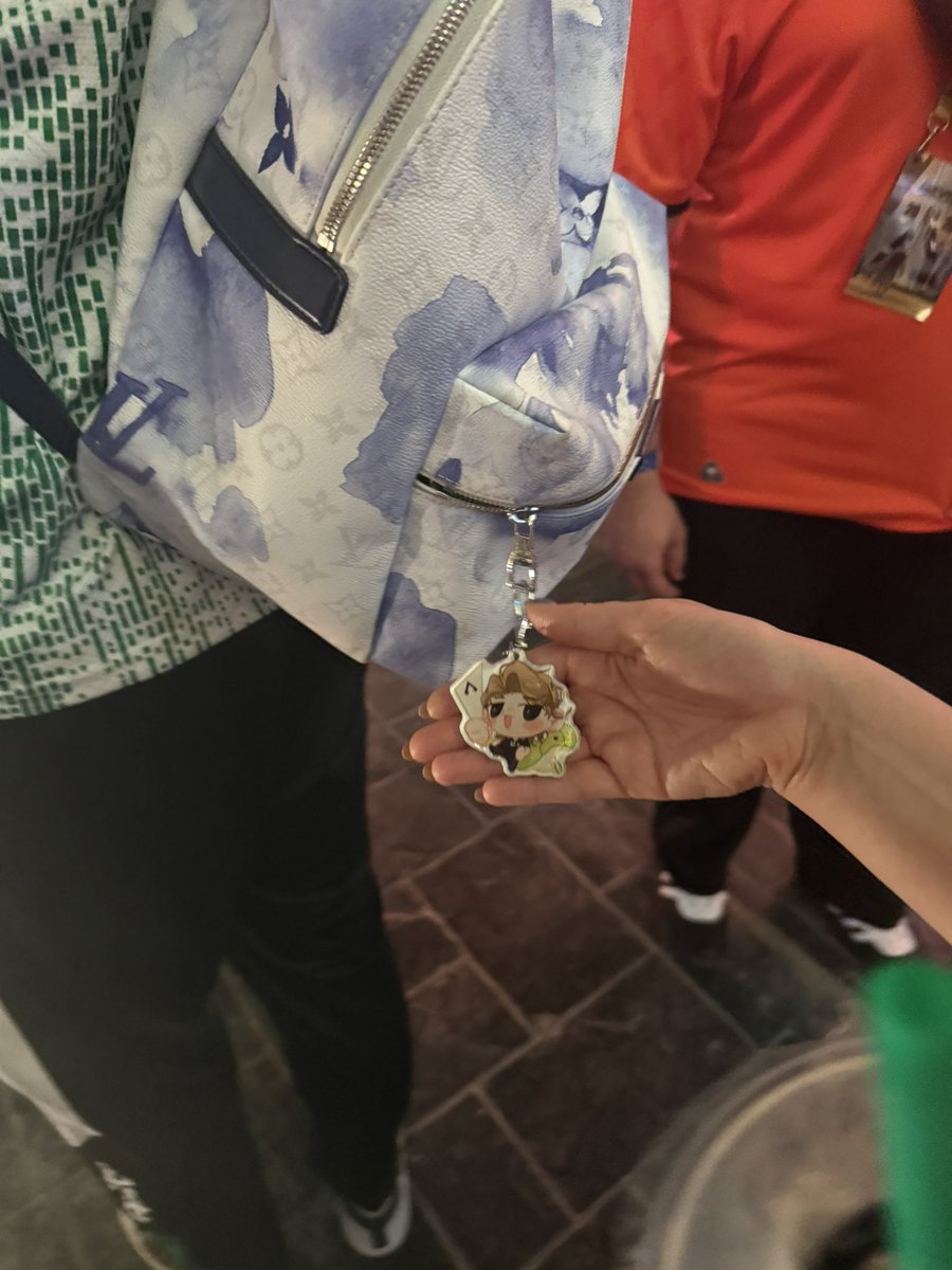 dlemonj's tweet photo. I’m really happy to see you guys in Riyadh. 6th place but all good🥺. See you next time in Sapporo.
(and hope @Zer0OCE likes gifts from me and my friend) https://t.co/GAE9dmR4UW
