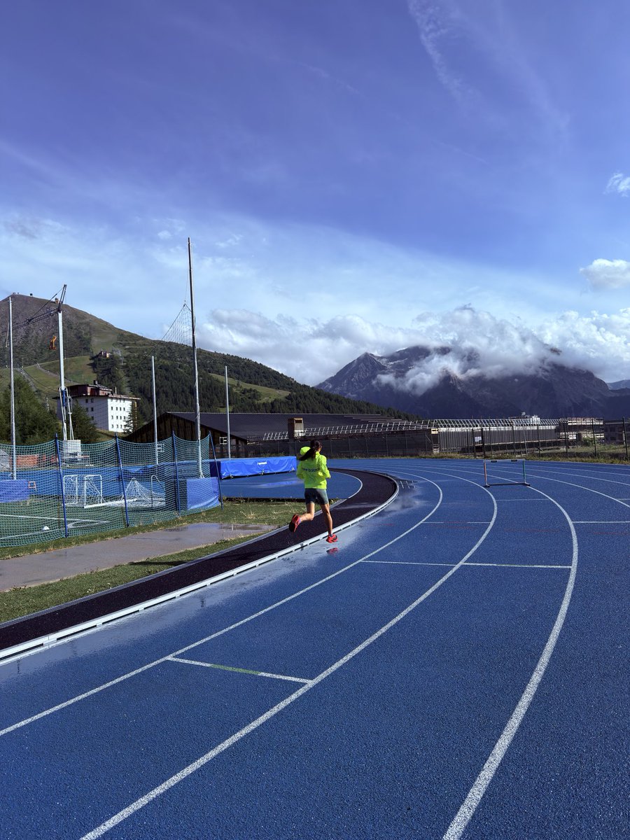 ATHTRACK_AC's tweet image. ロンドンDL後、ようやくトラックを走ってみる…5日ぶり？