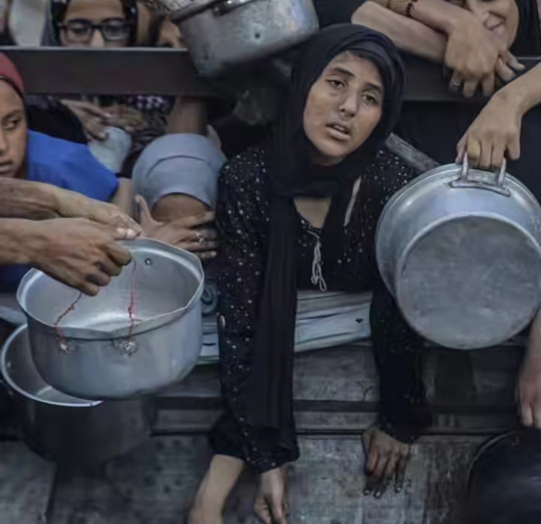 FamilyShadi's tweet image. Urgent call for help π¨
The agony of getting food and clear water became very tiring, I don't know what to say more! Support my family.
If you comment with 3 replys, you will help me. Make my post visible to everyone, even if by a dot.
chuffed.org/project/138826