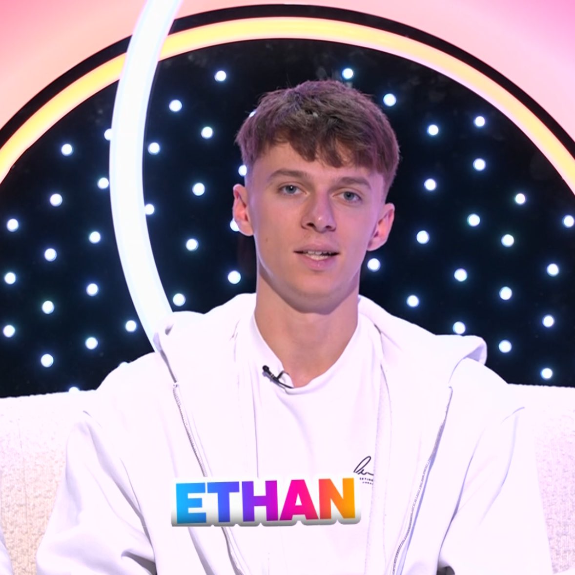 theladyofspade's tweet image. Ethan qui dit que Anita cβest une gigi jpp le mode chipie chez lui cβest pour mβabattre mdrrr #SecretStory
