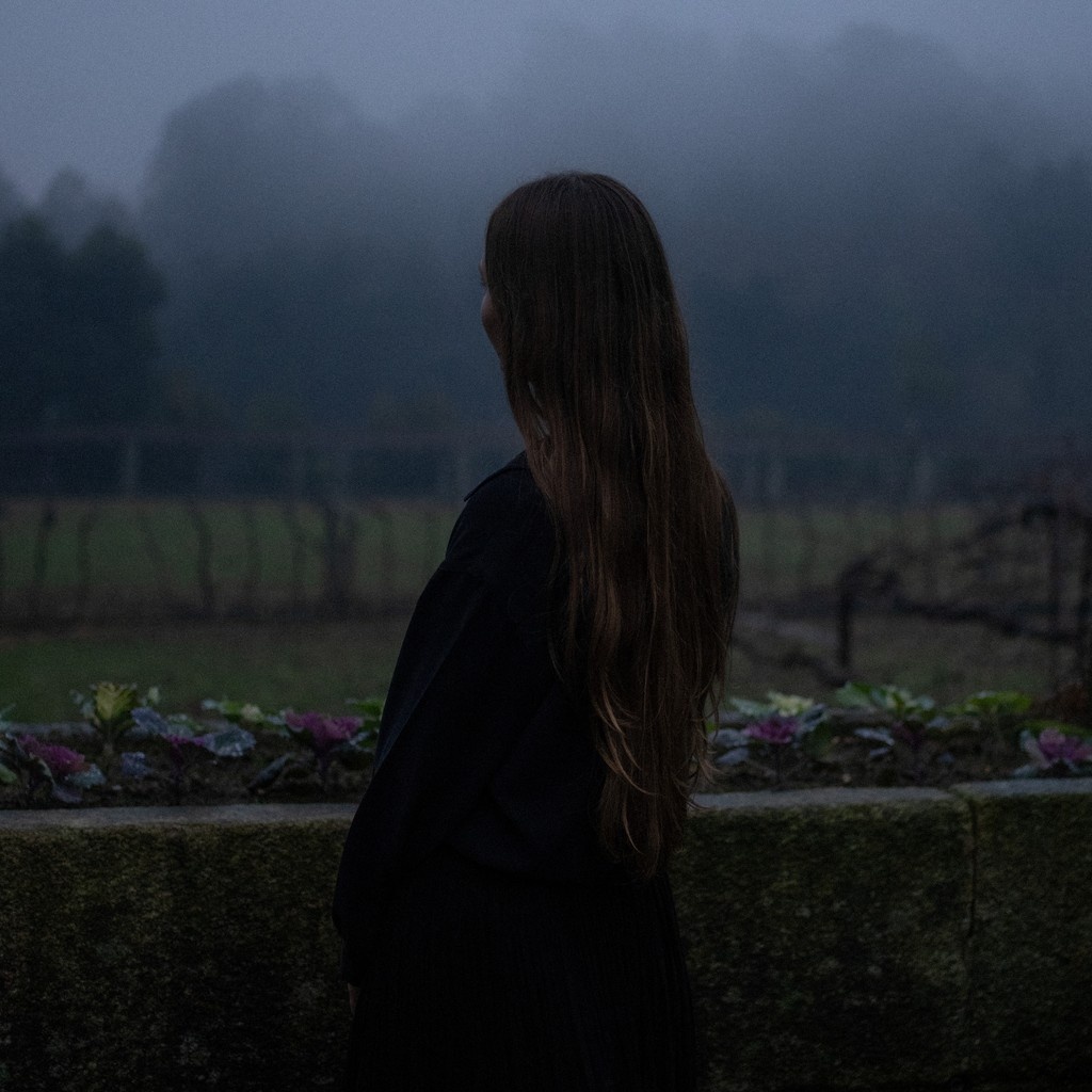 bleep's tweet image. Pre-Order Now:
Kara-Lis Coverdale - A Series of Actions in a Sphere of Forever
Smalltown @supersound
bleep.com/release/512385
A collection of nine solo piano works from @kliscoverdale that explore resistance, resonance, and space with a distinctive spectral sensitivity.