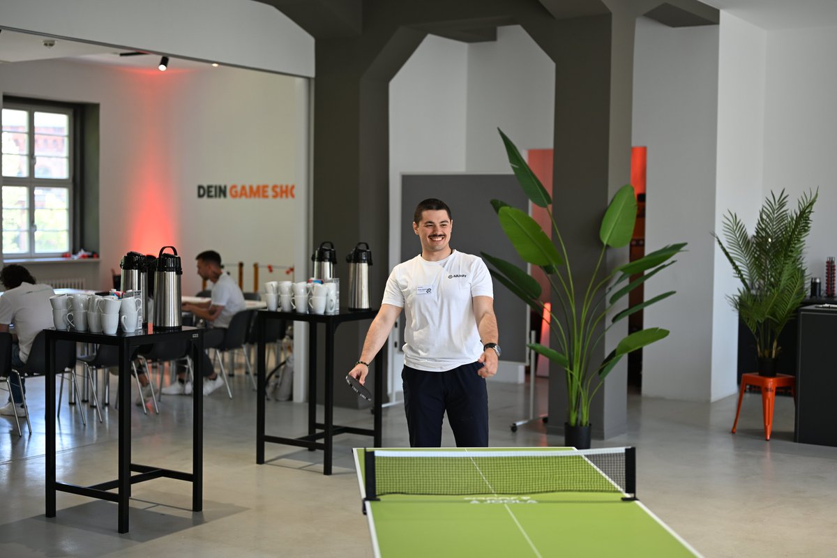 AllUnityStable's tweet image. Inside #AllUnity—where we’re shaping the future of payment innovation.
Here’s a glimpse of our team’s energy in action. Catch us brainstorming, coding, and building Europe’s digital euro infrastructure.
Want to be part of this momentum? 
Come help us turn big ideas into…
