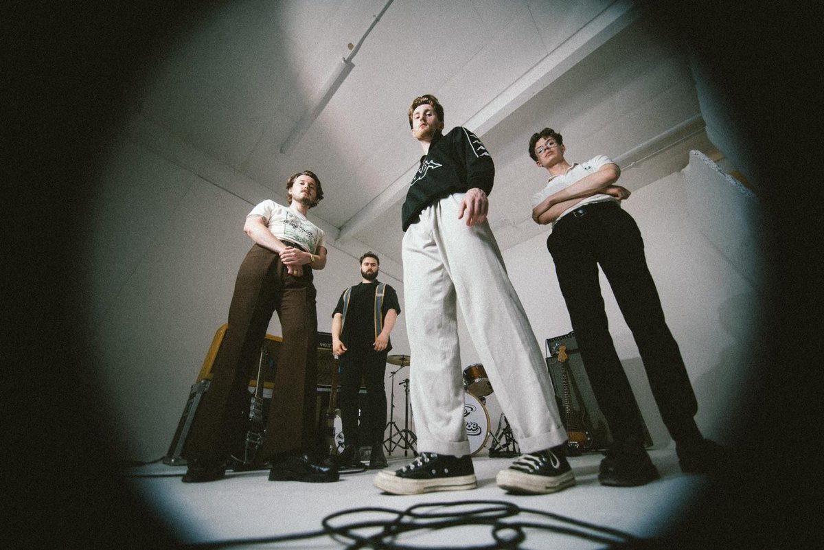 NorthernChorus_'s tweet image. 🚨 The Clause share video for 'Elisha' ahead of debut album & tour!
"Written like a diary entry that was never meant to be read..." 👇
@theclauseuk
Read more & watch: northernchorus.co.uk/2025/07/23/the…