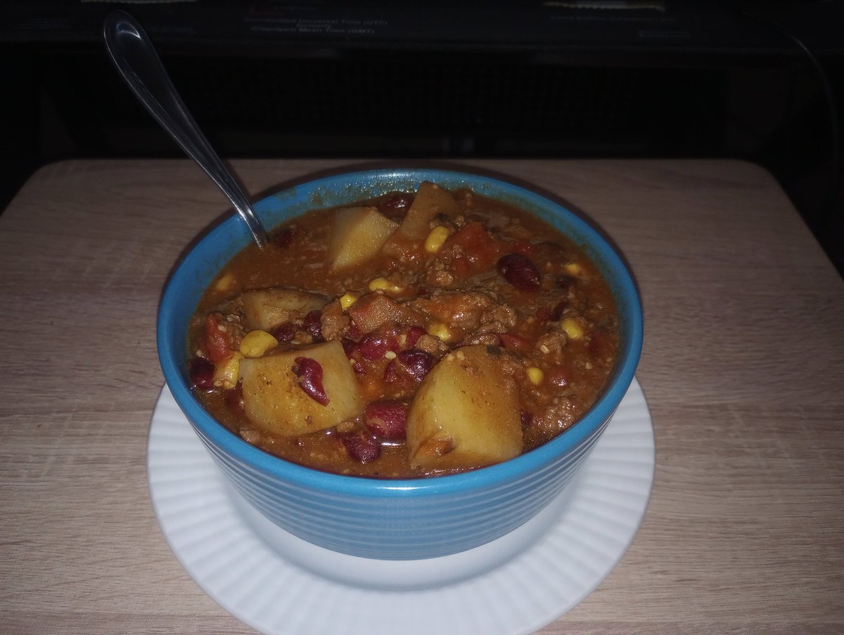 Goreishk's tweet image. Things seem down, go eat some chili.