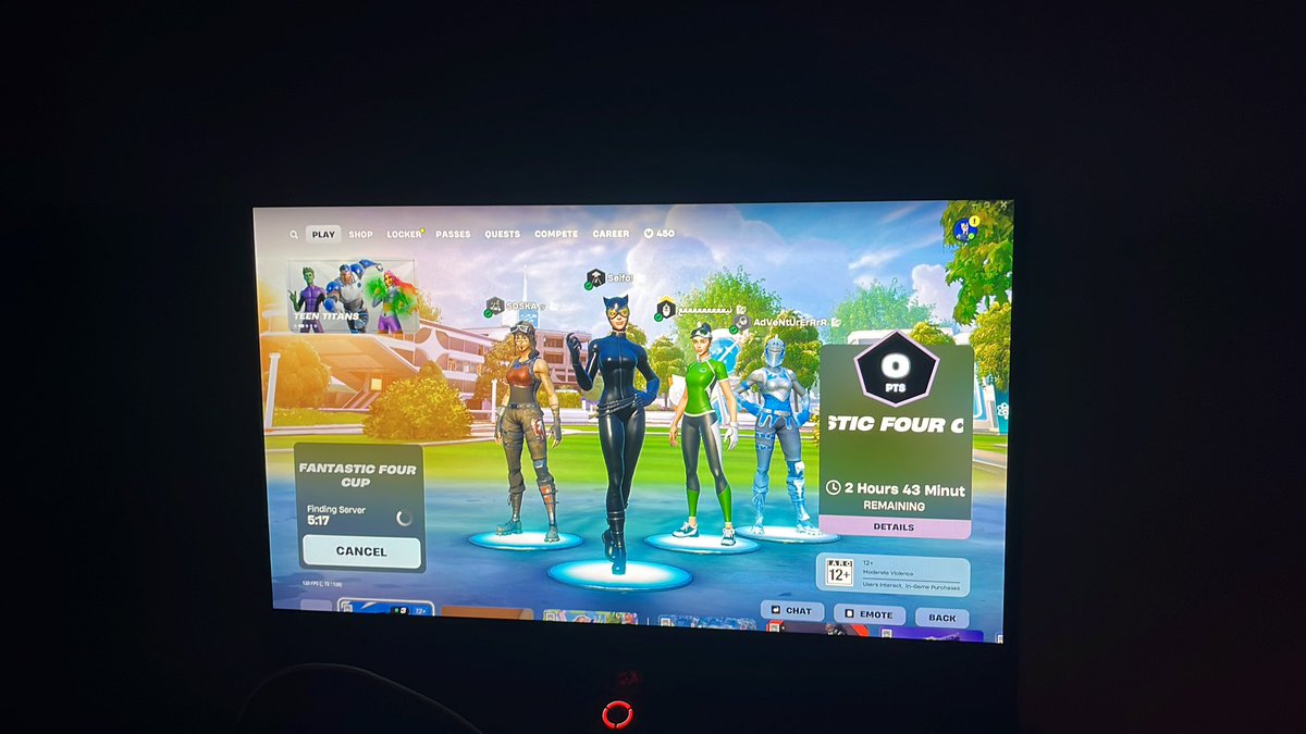 itsss_TiX's tweet photo. @FortniteStatus ????? https://t.co/505vunlZKv