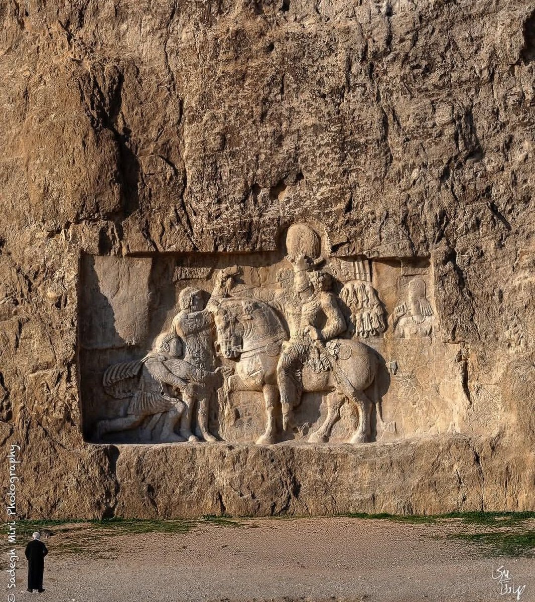 UomoMees's tweet image. " چون مرا دشمن از خانه خیزد،
با بیگانه جنگ چرا باید کرد؟ "
▫️تاریخ بیهقی