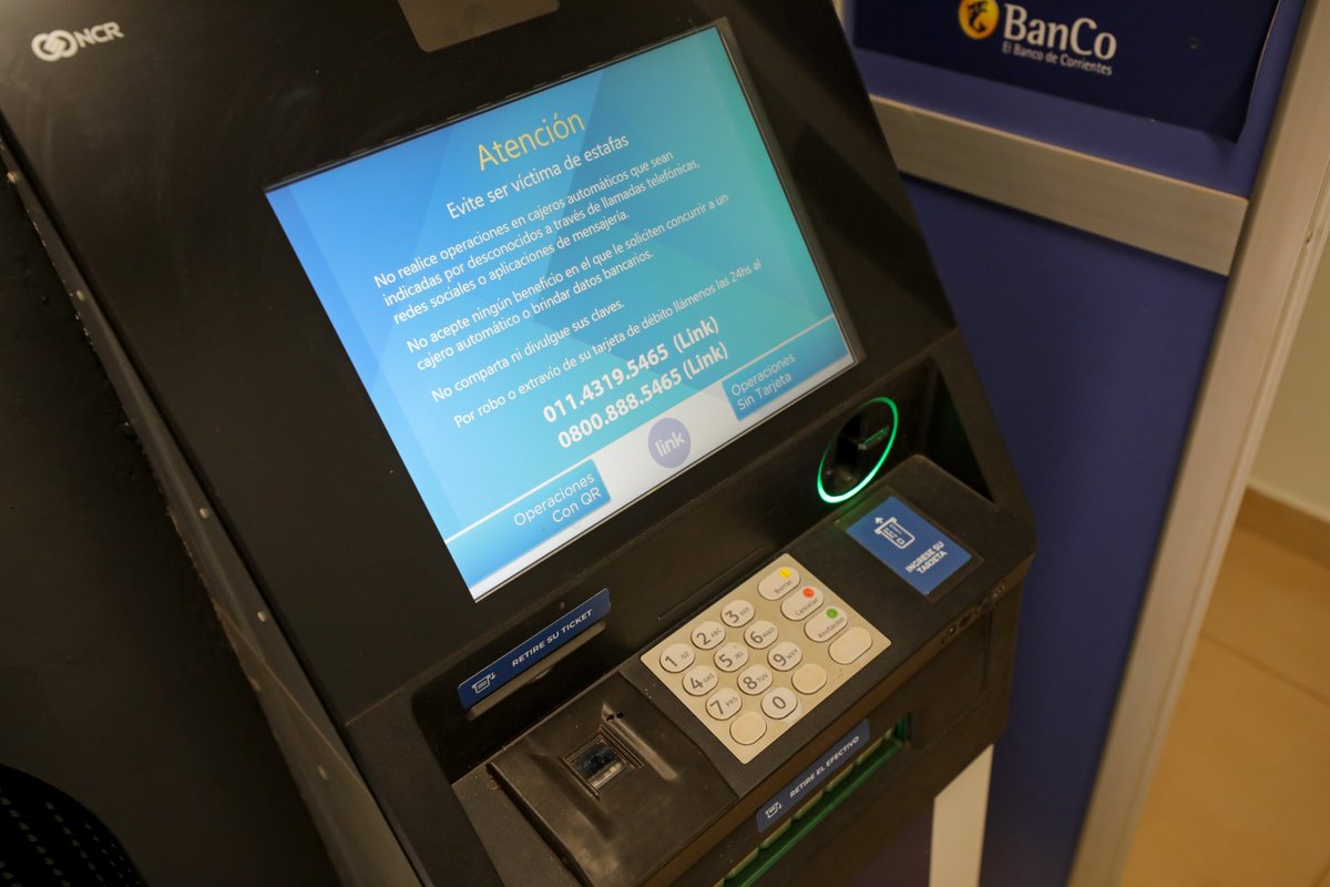 gustavovaldesok's tweet image. En #Garruchos, inauguramos un moderno recinto de cajeros automáticos del Banco de Corrientes: así, continuamos expandiendo su red territorial para acercar un servicio esencial a la comunidad.
Con este, de 14,65 m² de superficie, alcanzamos los 374 en la provincia.