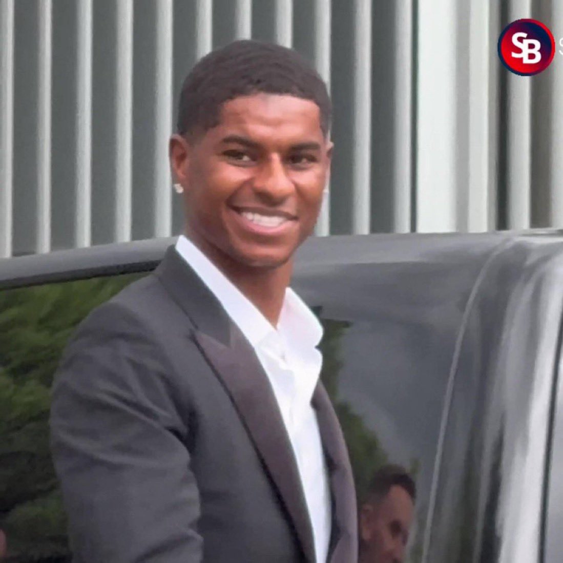 citadel_onthis's tweet image. Radford didn't even smile this way at United. You just know United has always been like a bandage