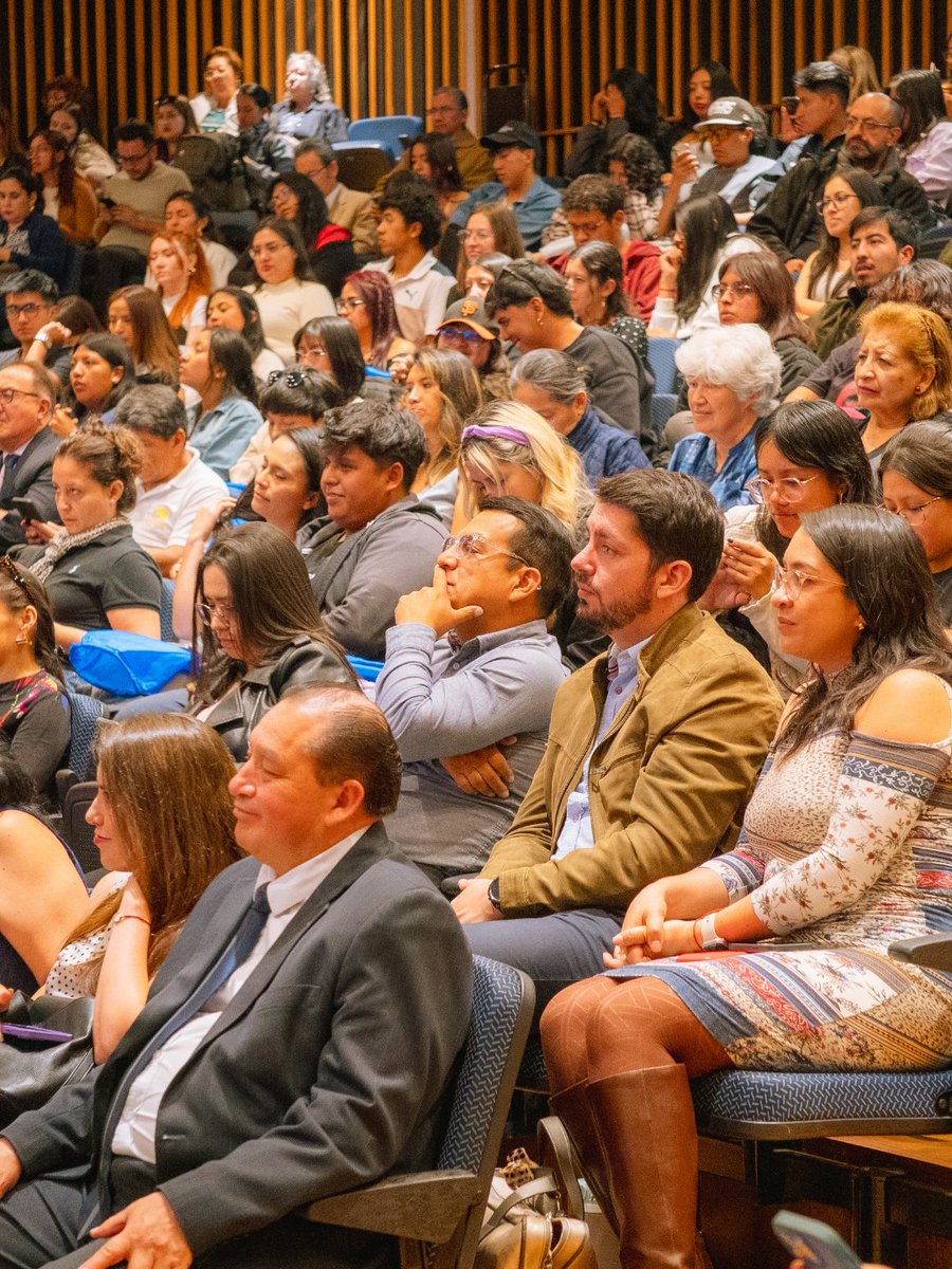 Pueden participar MIPYMES vinculadas a:
Alojamiento | Alimentos y bebidas | Transporte turístico | Guianza | Parques y más.

Juntos impulsamos el desarrollo productivo y sostenible de #ElNuevoEcuador!
#ElNuevoEcuadorNoSeDetiene🇪🇨