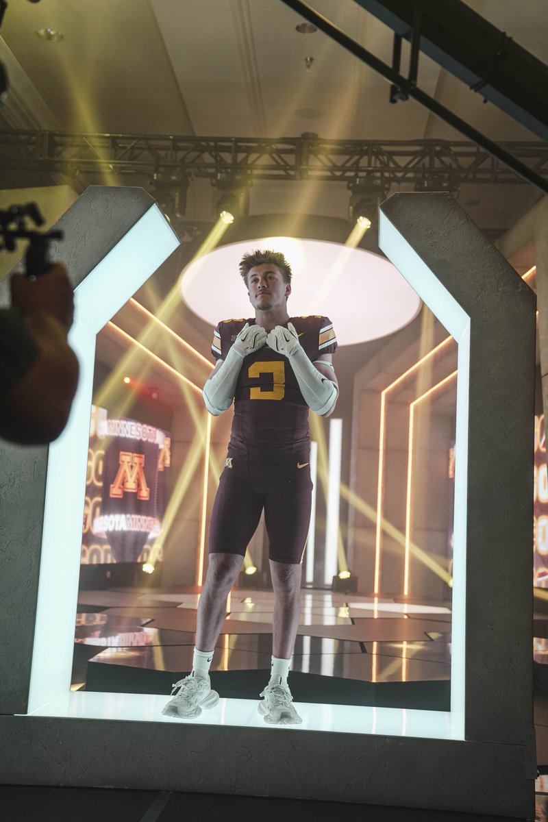 GopherFootball's tweet image. aura ✨ @koiperich3 #B1GMediaDays
#RTB #SkiUMah #Gophers
