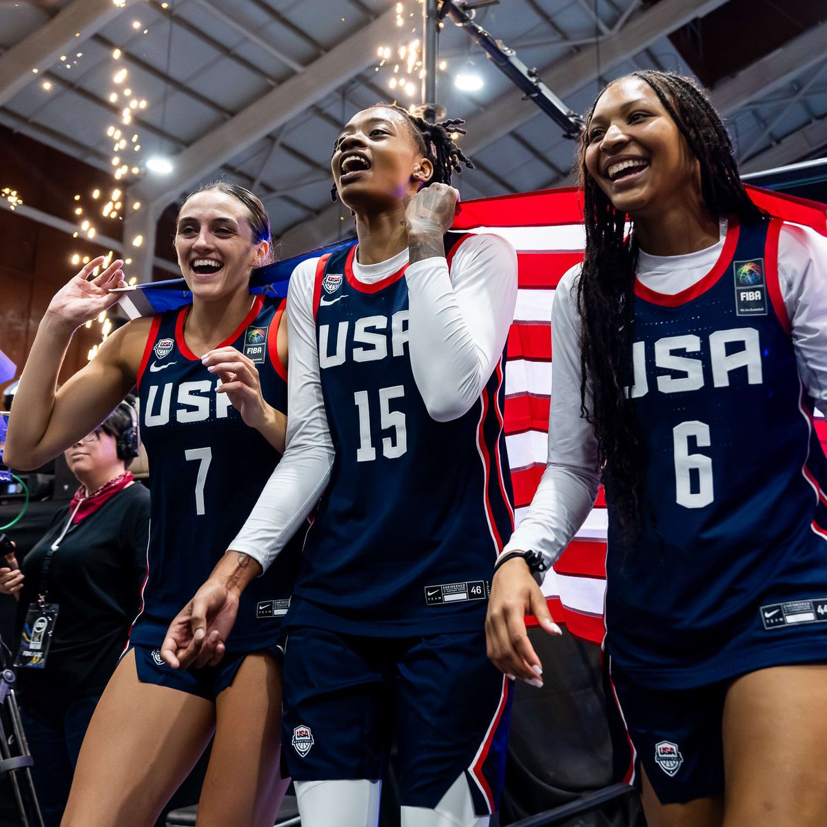 LadyVol_Hoops's tweet image. Zee and @usab3x3 went undefeated on Tuesday 🇺🇸
Catch Zee back in action vs. Canada starting at 1:30 pm ET!!
📺 Youtube.com/FIBA3x3