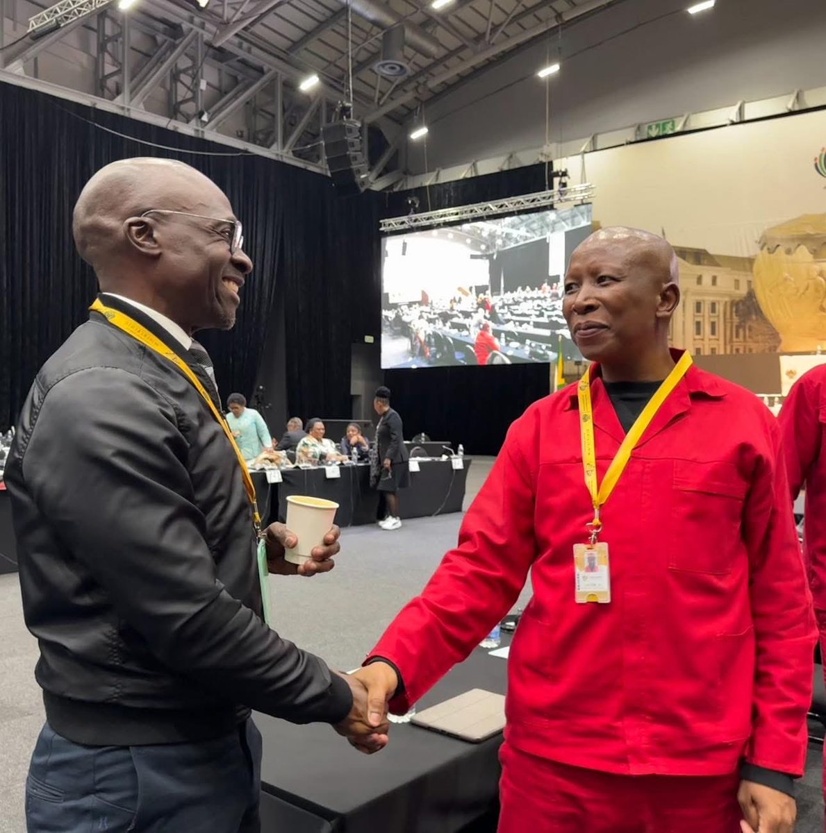 NthabisengTshiv's tweet image. Our generation ❤️❤️❤️
