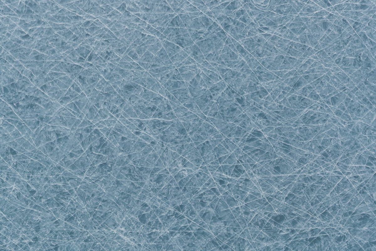 ✨ Midweek Moodboard ✨
🩵 Marillie combines serenity and authenticity with a steel-blue base and evenly distributed white veining.
