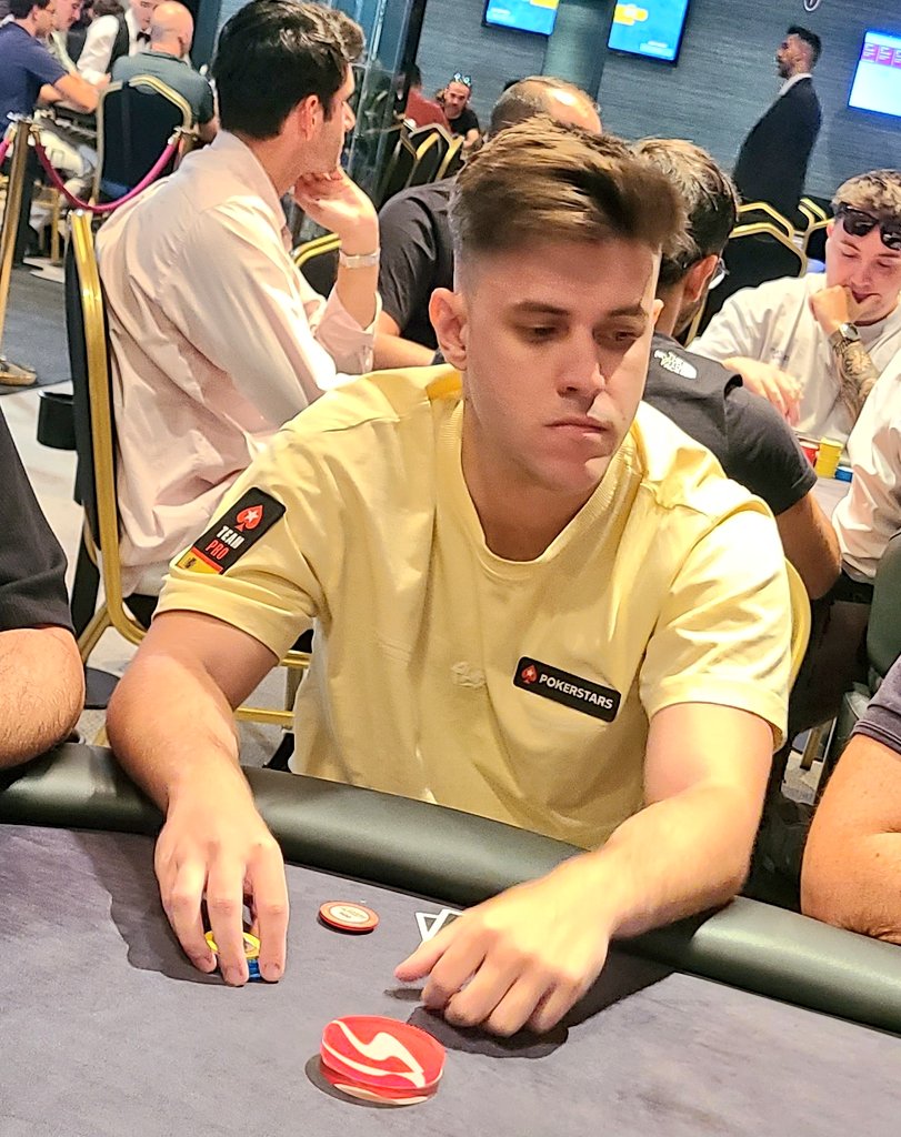 Niners by Sportium (@ninerspoker) on Twitter photo 🔴 Niners Opener 🔴
Muy buen ambiente en <a href="/CasinoGVPoker/">Casino Gran Vía Poker</a>, llegamos a las 100 entradas en el primer break de la tarde.
⏰️ 18:00h
👤 79/100
💶 115€ + 15€
⌛ 20 min
🔴 20.000 puntos
Registro tardío hasta inicio del nivel 9 a las 21:40h 🔴 Niners Opener 🔴
Muy buen ambiente en <a href="/CasinoGVPoker/">Casino Gran Vía Poker</a>, llegamos a las 100 entradas en el primer break de la tarde.
⏰️ 18:00h
👤 79/100
💶 115€ + 15€
⌛ 20 min
🔴 20.000 puntos
Registro tardío hasta inicio del nivel 9 a las 21:40h