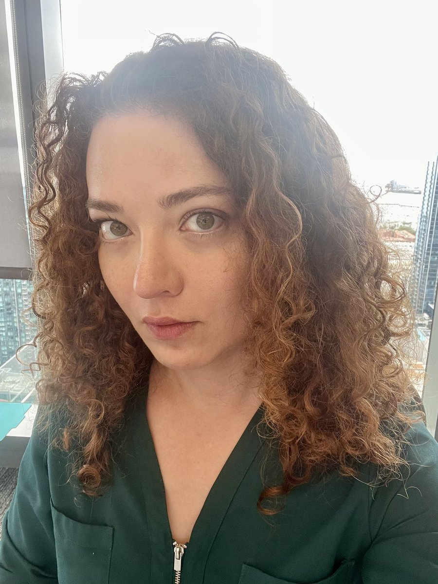 ImagisteX's tweet image. being a beautiful transsexual in a skyscraper is so tiring 😭